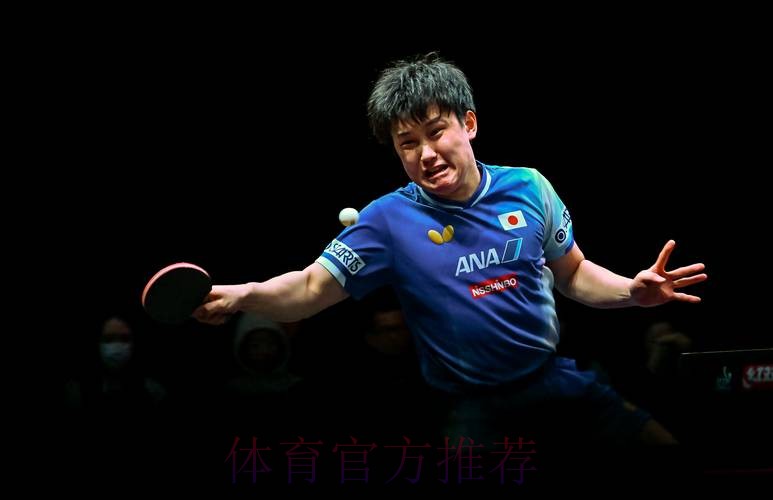 世乒联冠军赛多哈站男单1/8决赛：周启豪VS张本智和 集锦